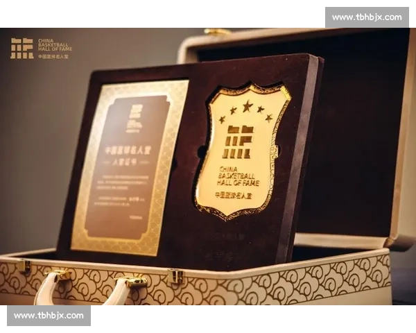 两件名人堂橙夹克：传奇的双重勋章